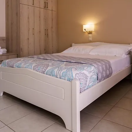 Nefeli Apartament *