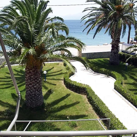 Nefeli Ερατεινή